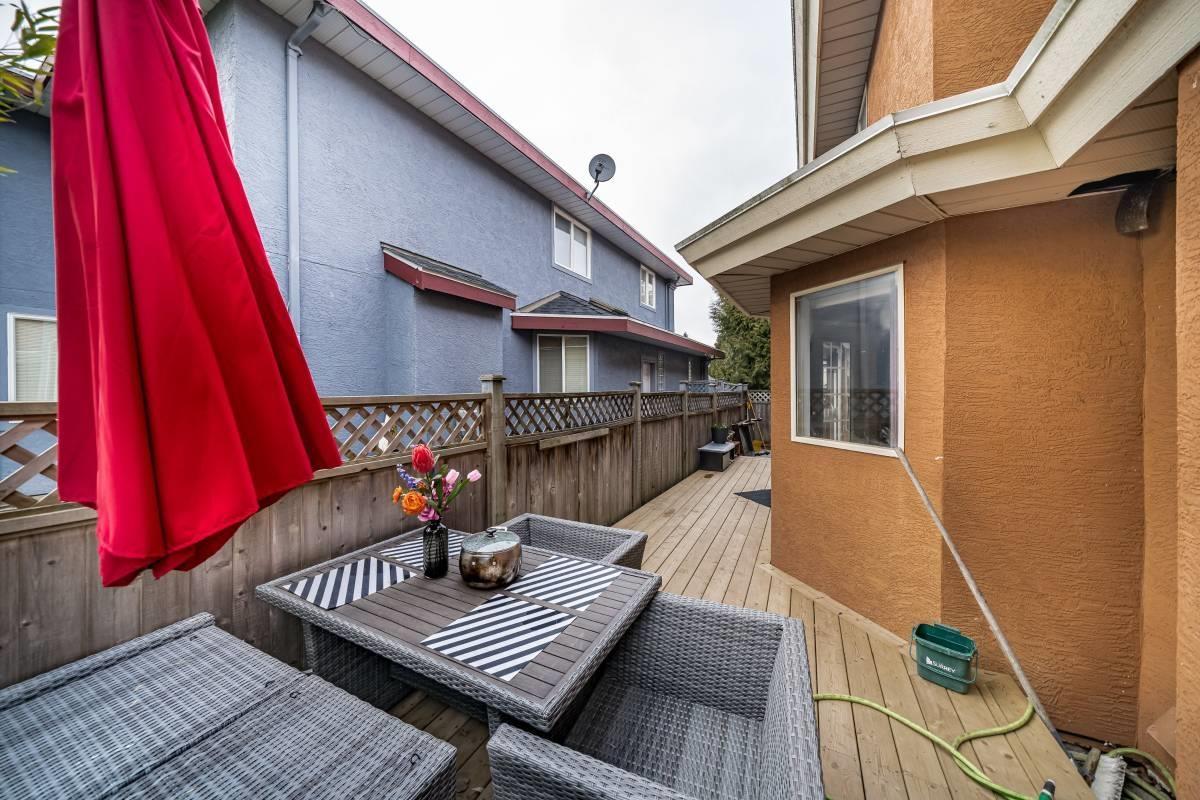 Main 11079 162a St, Surrey, British Columbia  V4N 4S8 - Photo 2 - R3161923