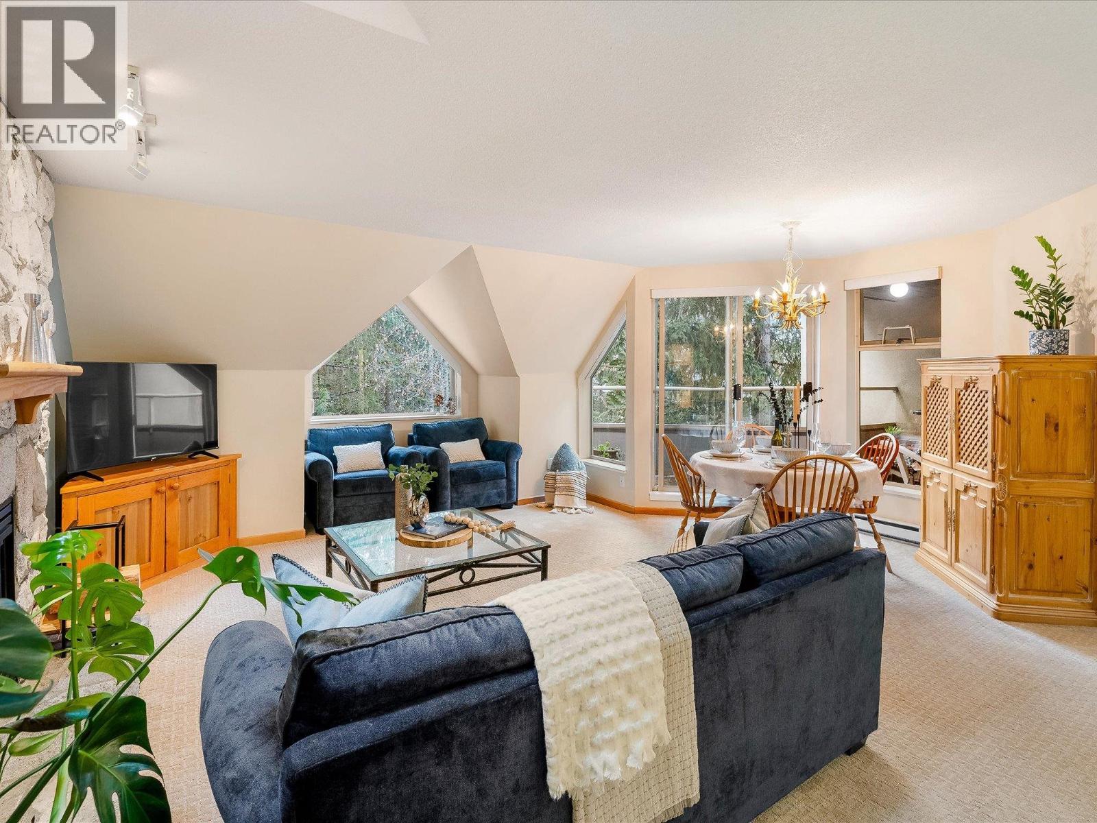 31 4636 Blackcomb Way, Whistler, British Columbia  V8E 0H2 - Photo 5 - R3161917