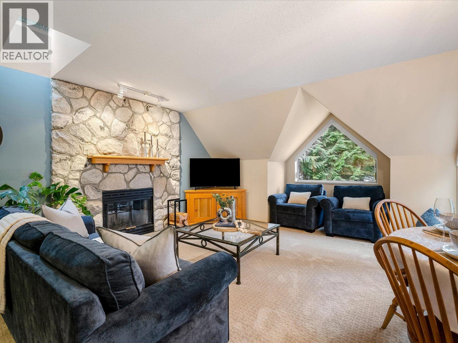 31 4636 Blackcomb Way, Whistler, British Columbia  V8E 0H2 - Photo 6 - R3161917
