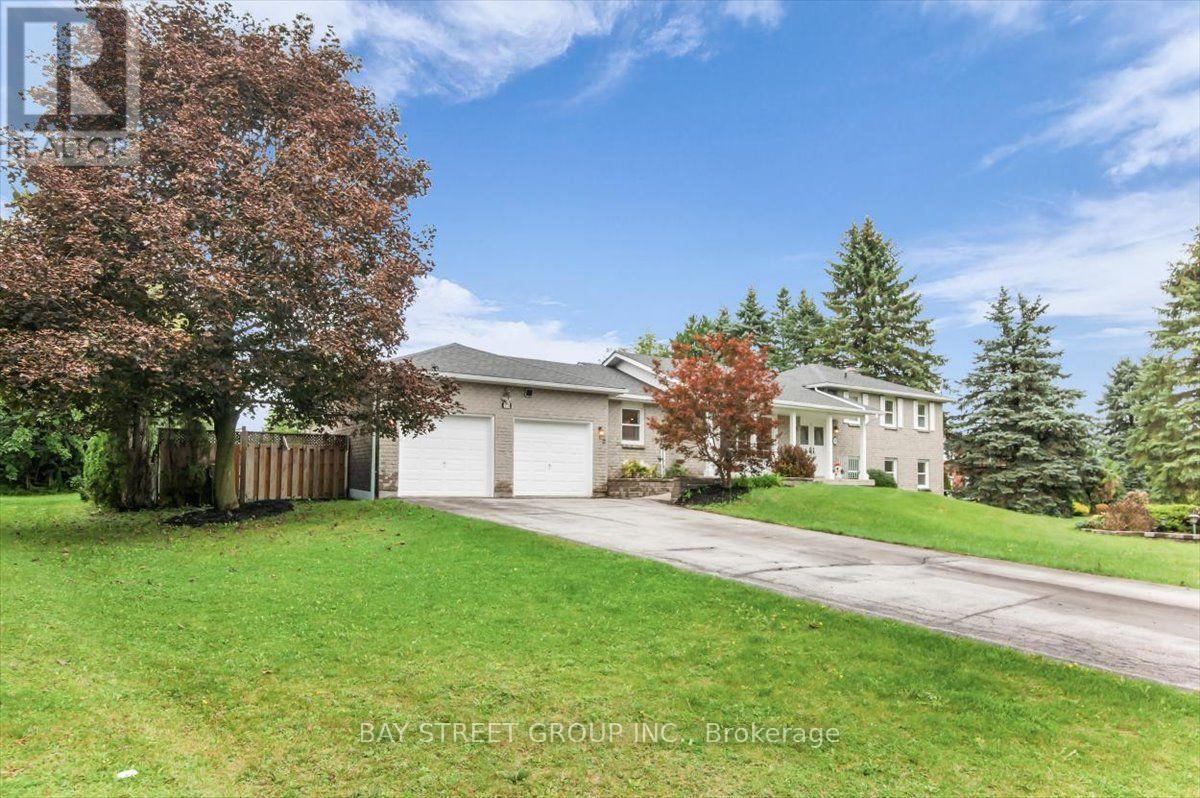 25 Marjorie Drive, Whitchurch-Stouffville, Ontario  L4A 2C8 - Photo 3 - N13750236