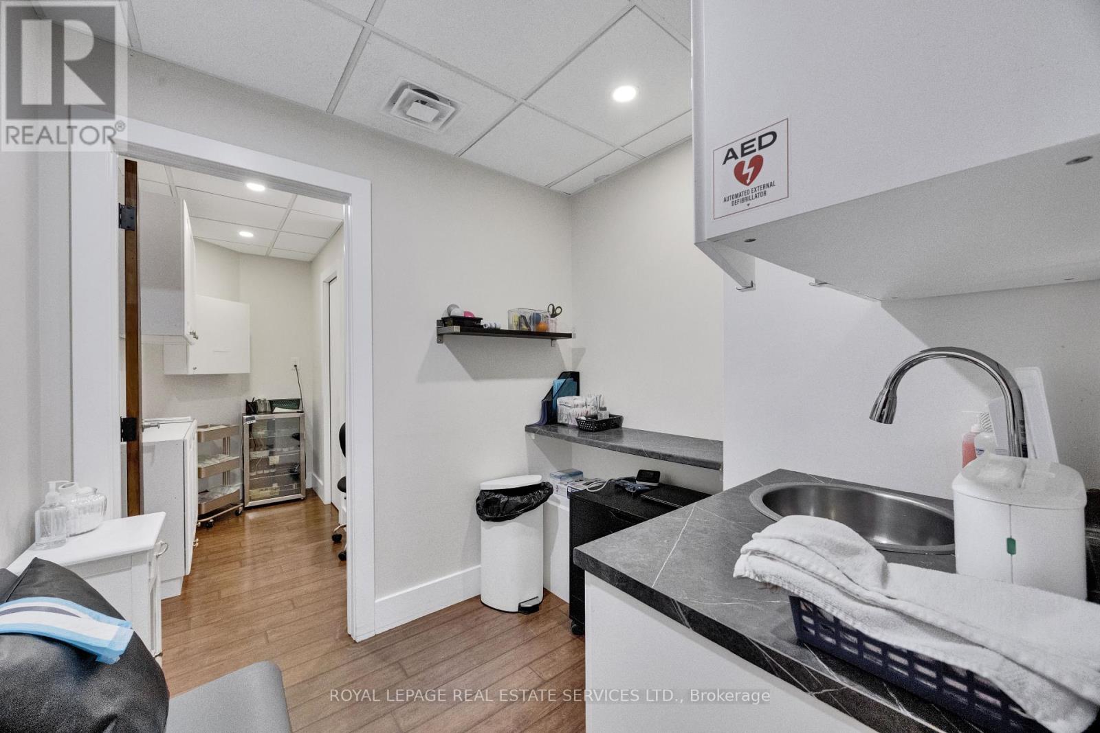 130 Trafalgar Road, Oakville, Ontario  L6J 3G5 - Photo 29 - W13750248