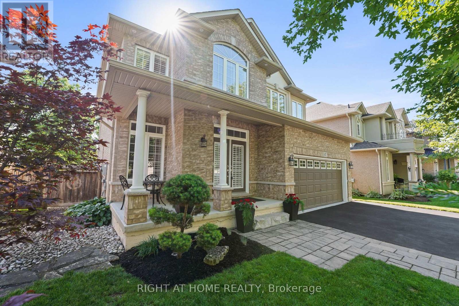 87 Newcombe Road N, Hamilton, Ontario  L9H 0A6 - Photo 2 - X13750246