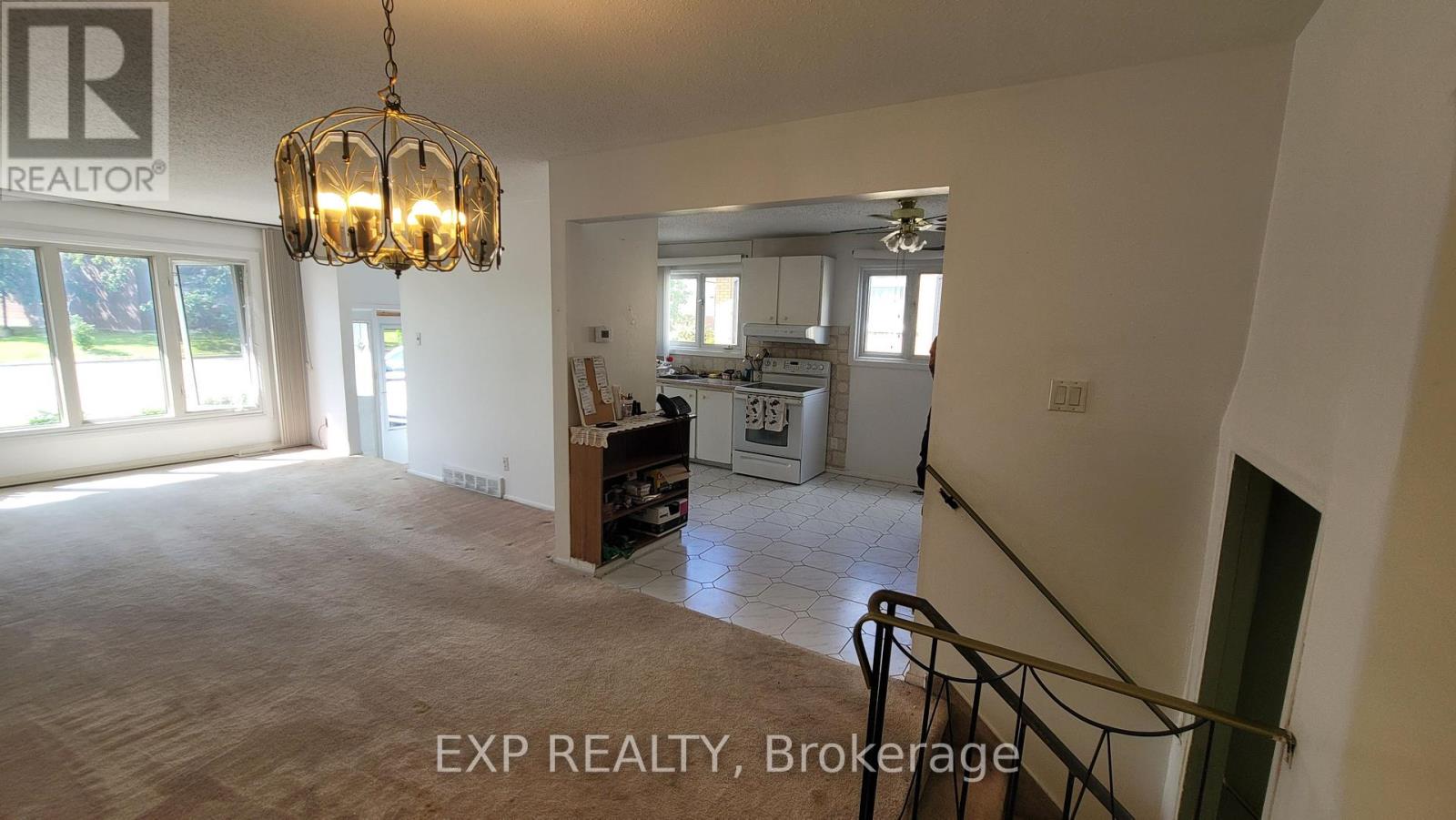 1747 Heron Road, Ottawa, Ontario  K1V 6A2 - Photo 6 - X13750268