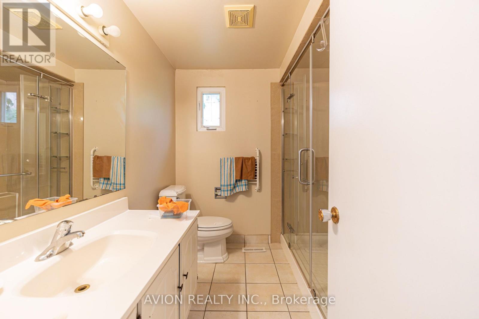 241 Weldrick Road W, Richmond Hill, Ontario  L4C 5J2 - Photo 22 - N13750266