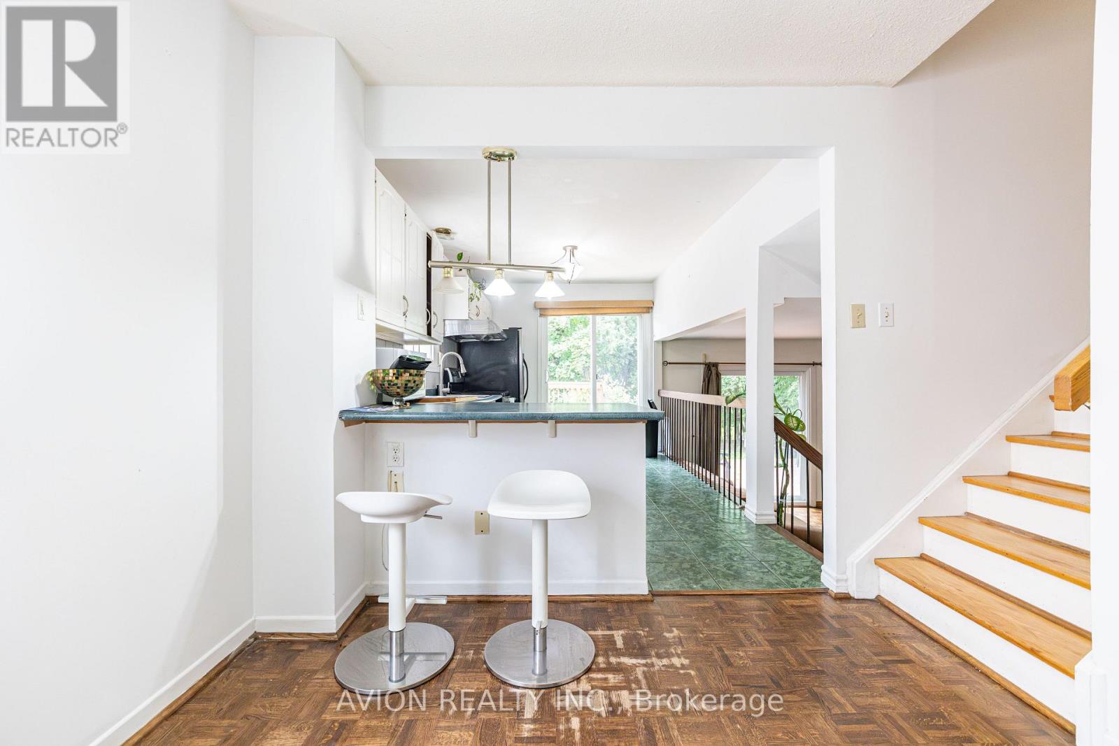 241 Weldrick Road W, Richmond Hill, Ontario  L4C 5J2 - Photo 8 - N13750266