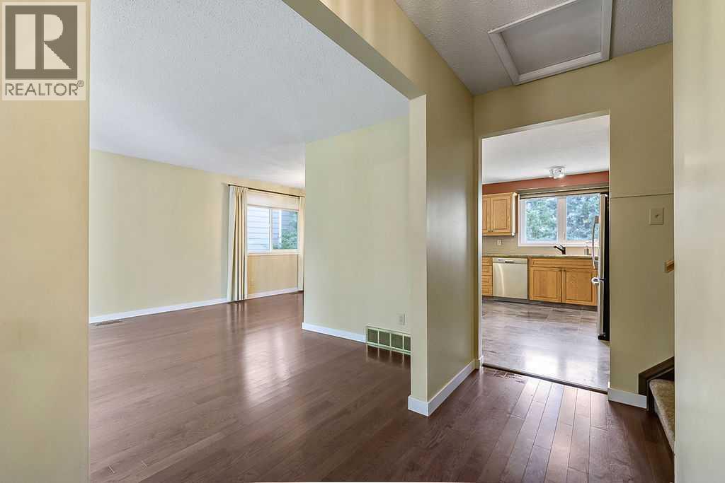 55 Suntree Lane, Okotoks, Alberta  T1S 1C1 - Photo 5 - A2342487