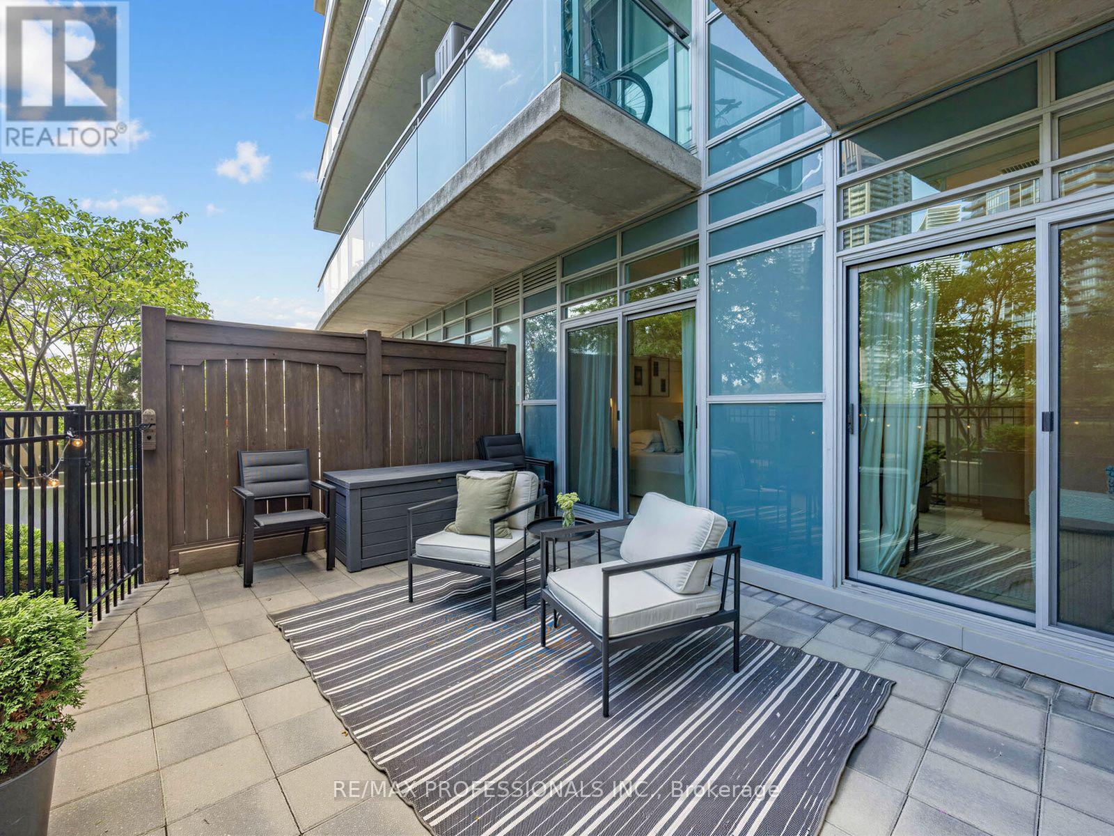 402 - 155 Legion Road N, Toronto, Ontario  M8Y 0A7 - Photo 18 - W13740834