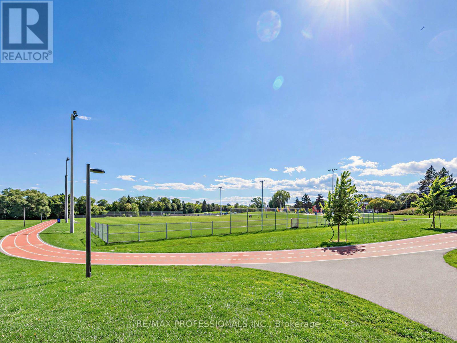 402 - 155 Legion Road N, Toronto, Ontario  M8Y 0A7 - Photo 22 - W13740834