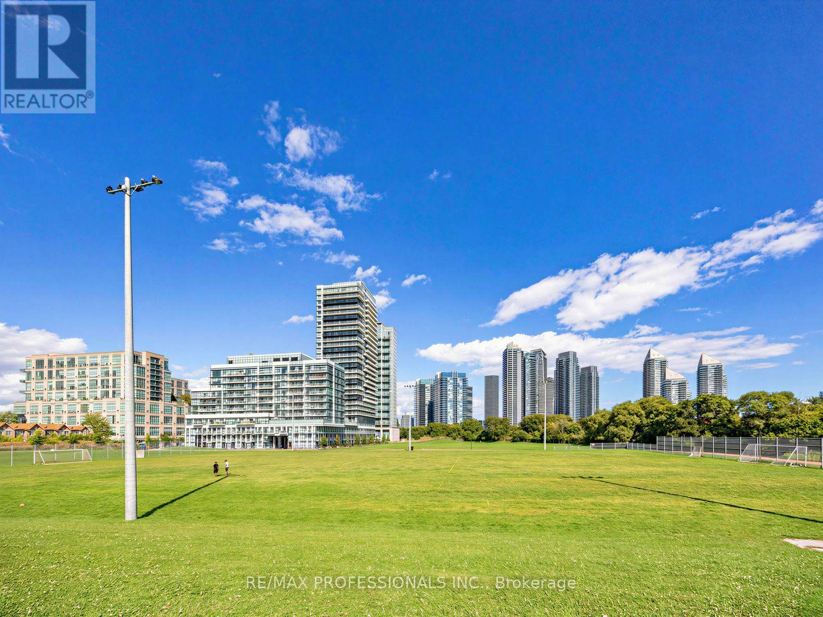 402 - 155 Legion Road N, Toronto, Ontario  M8Y 0A7 - Photo 25 - W13740834