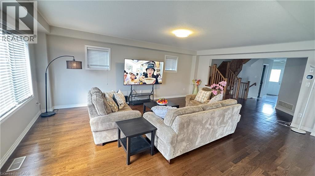 67 Pointer Street, Cambridge, Ontario  N3E 0B4 - Photo 4 - 40860976