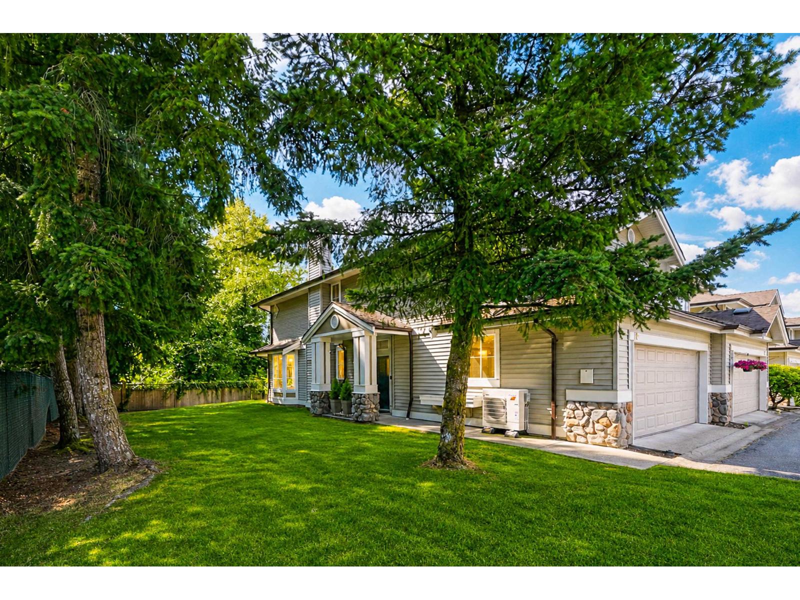 18 6950 120 Street, Surrey, British Columbia  V3W 3M7 - Photo 3 - R3161511