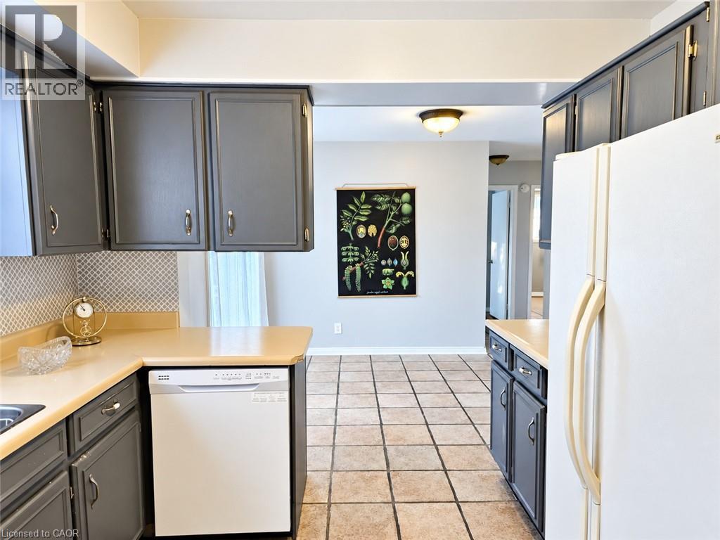 65 Winding Way, Brantford, Ontario  N3R 3S4 - Photo 3 - 40846696