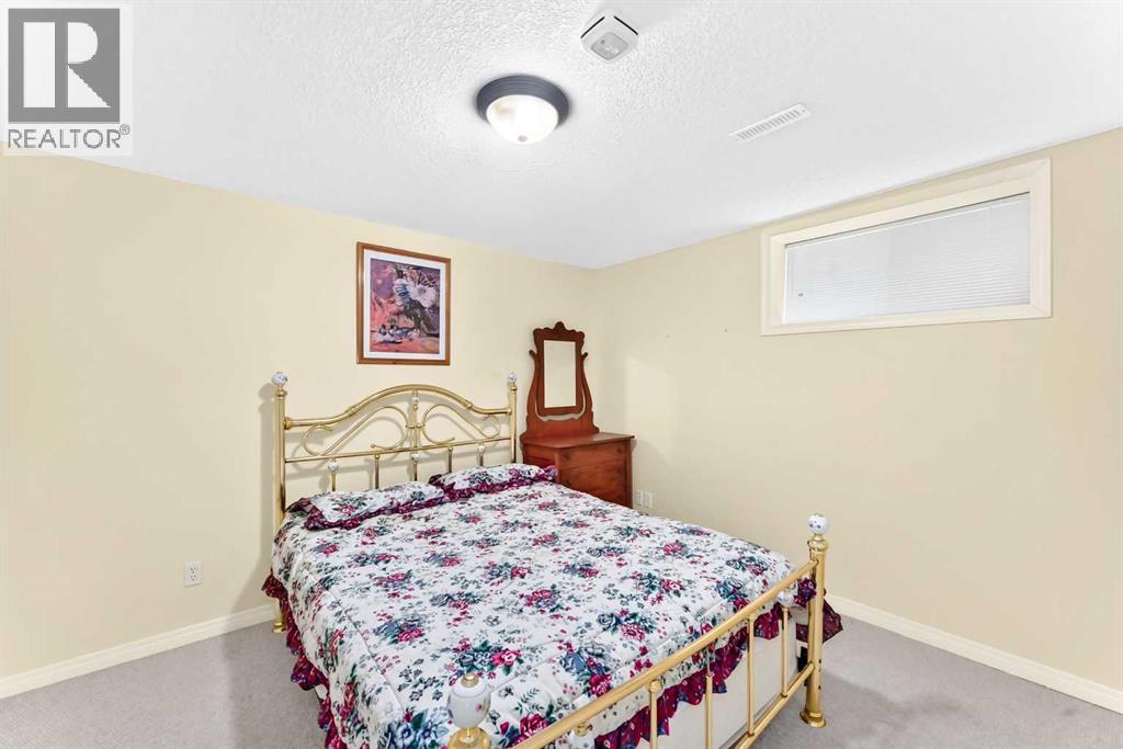27 Jessie Robinson Close N, Lethbridge, Alberta  T1H 6Y4 - Photo 26 - A2341251