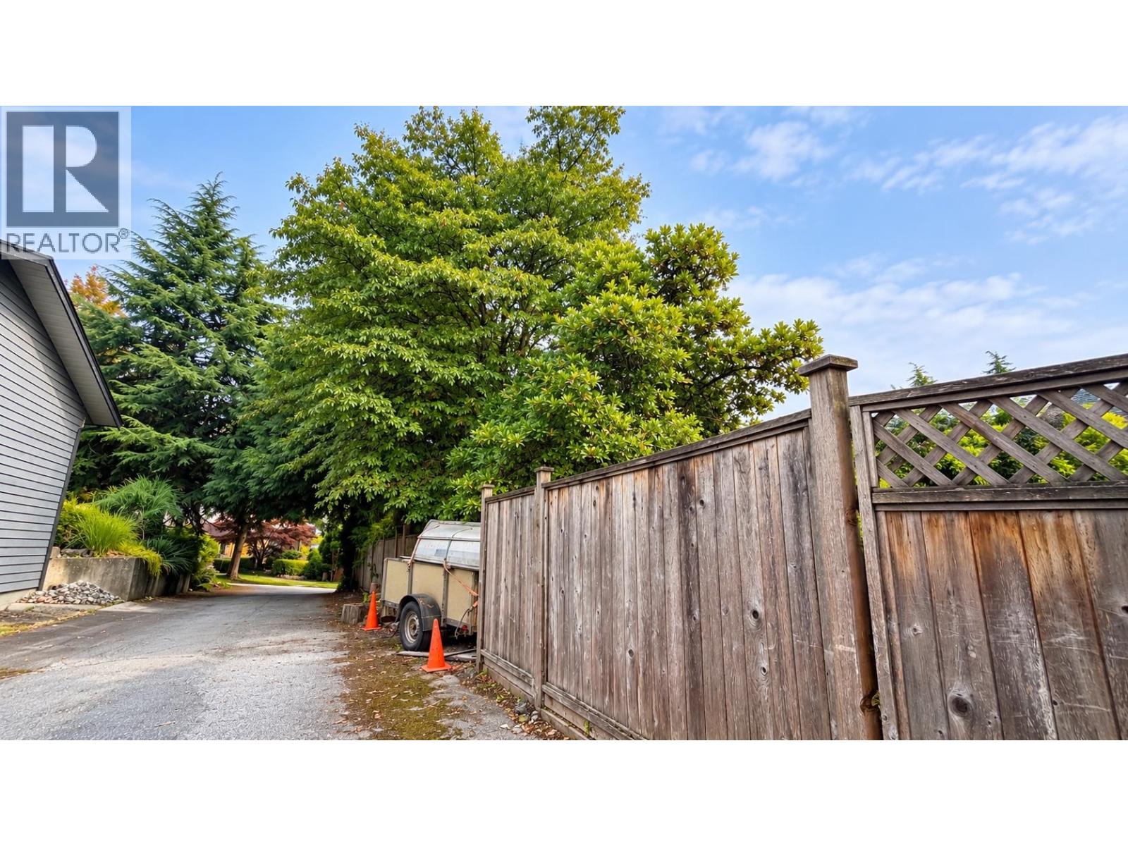 5755 Monarch Street, Burnaby, British Columbia  V5G 2A2 - Photo 35 - R3161698