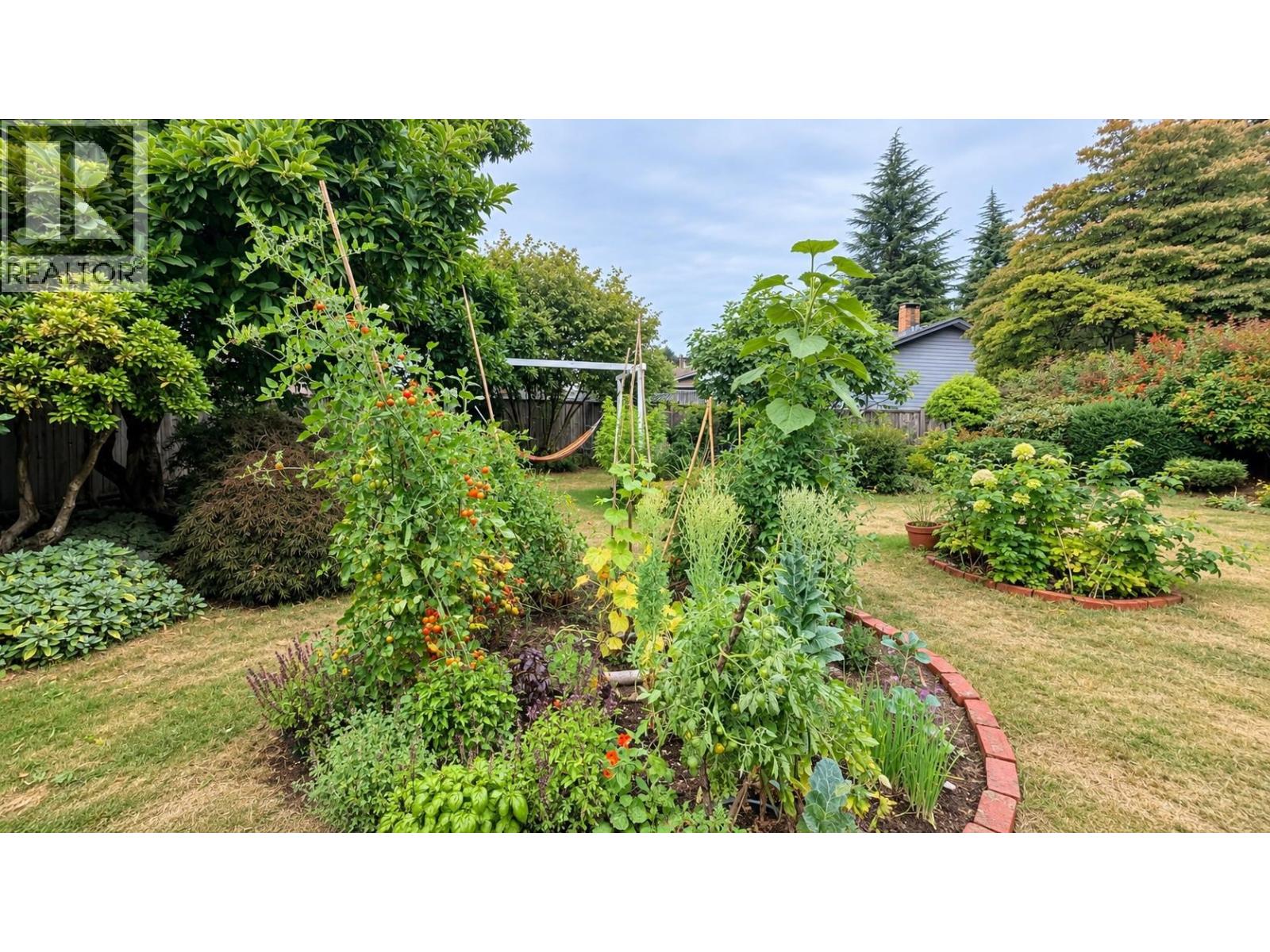 5755 Monarch Street, Burnaby, British Columbia  V5G 2A2 - Photo 3 - R3161698