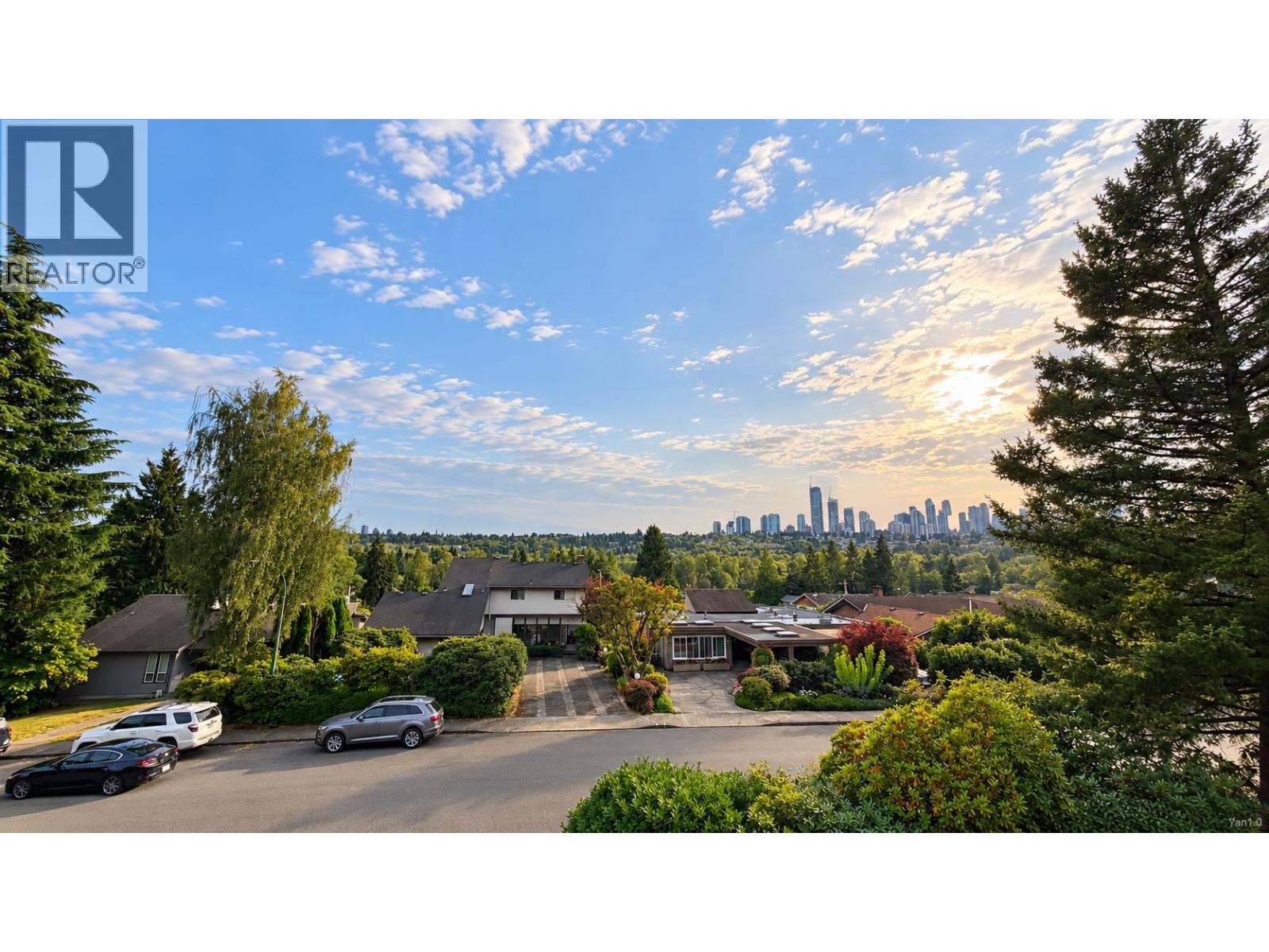 5755 Monarch Street, Burnaby, British Columbia  V5G 2A2 - Photo 5 - R3161698