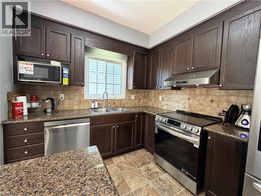 649 Winterberry Avenue, Waterloo, Ontario  N2V 2X4 - Photo 17 - 40860990