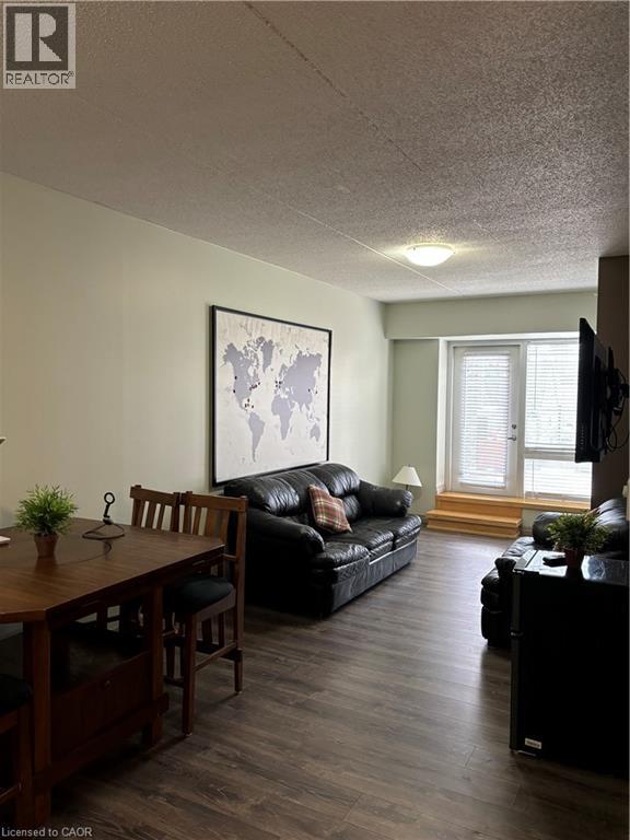 8 Hickory Street W Unit# 204, Waterloo, Ontario  N2L 3H6 - Photo 10 - 40828493