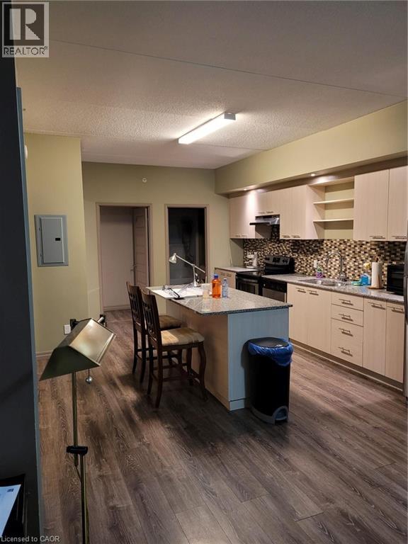 8 Hickory Street W Unit# 204, Waterloo, Ontario  N2L 3H6 - Photo 9 - 40828493