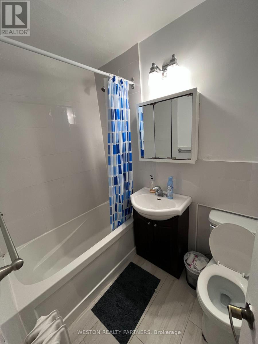 102 - 88 Wellesley Street E, Toronto, Ontario  M4Y 1H4 - Photo 5 - C13750320