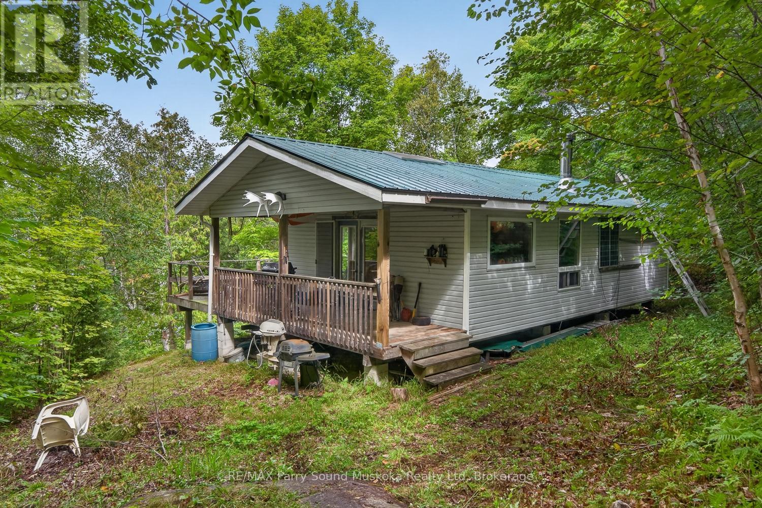 31 LADDS ROAD, Whitestone, Ontario