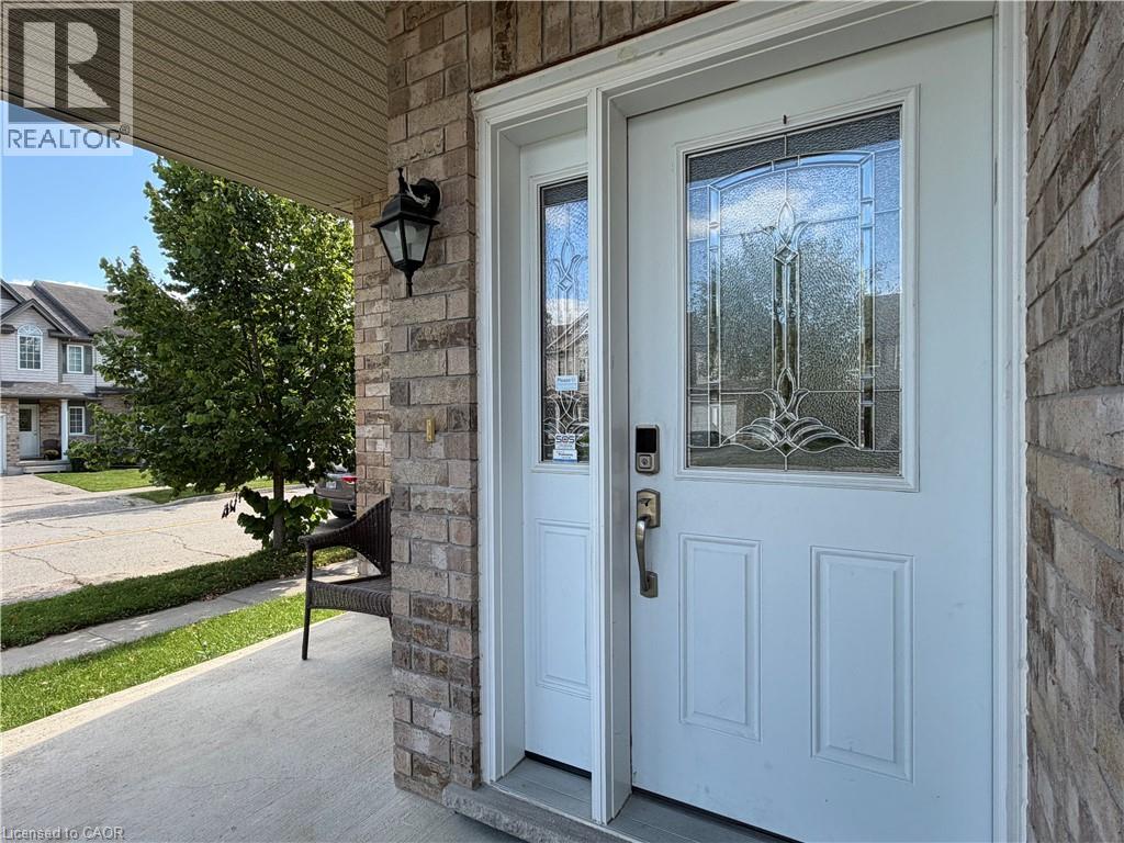 649 Winterberry Avenue, Waterloo, Ontario  N2V 2X4 - Photo 4 - 40860990