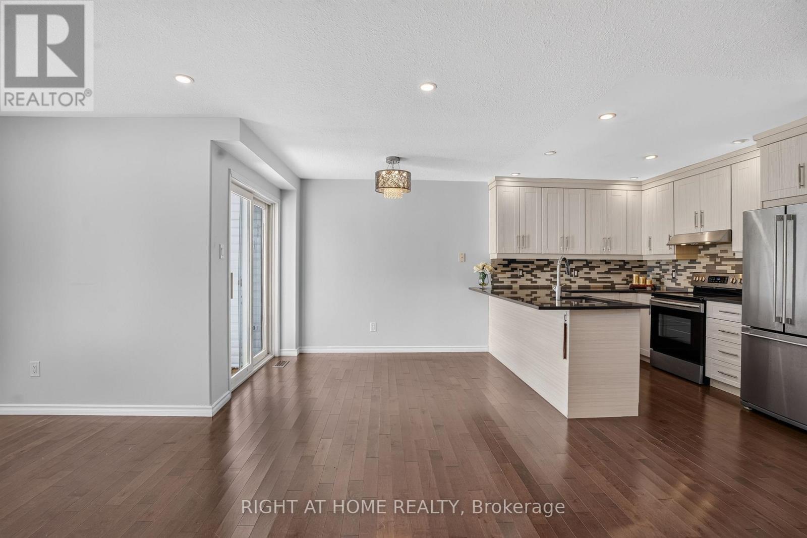 32 Saffron Court, Ottawa, Ontario  K2J 4R7 - Photo 10 - X13750338