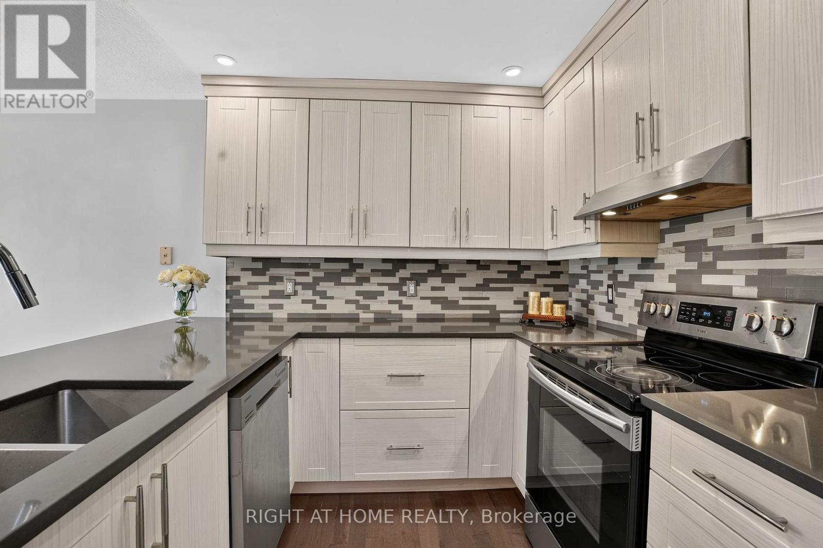 32 Saffron Court, Ottawa, Ontario  K2J 4R7 - Photo 15 - X13750338