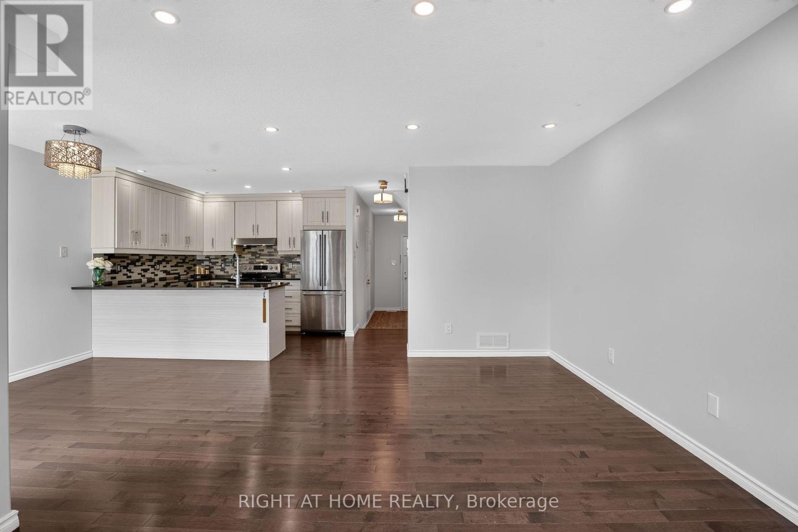 32 Saffron Court, Ottawa, Ontario  K2J 4R7 - Photo 8 - X13750338