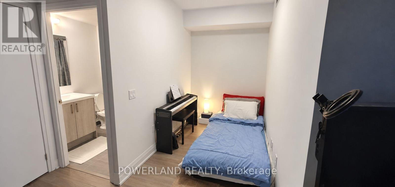 1001 - 77 Mutual Street, Toronto, Ontario  M5B 2A9 - Photo 11 - C13750328