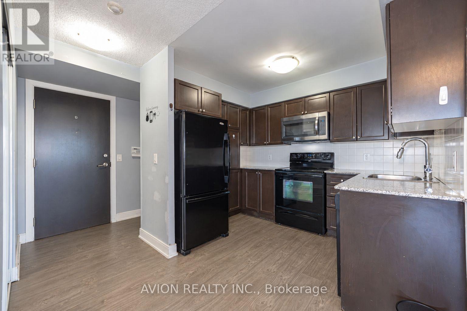 3017 - 135 Village Green Square, Toronto, Ontario  M1S 0G4 - Photo 12 - E13750340