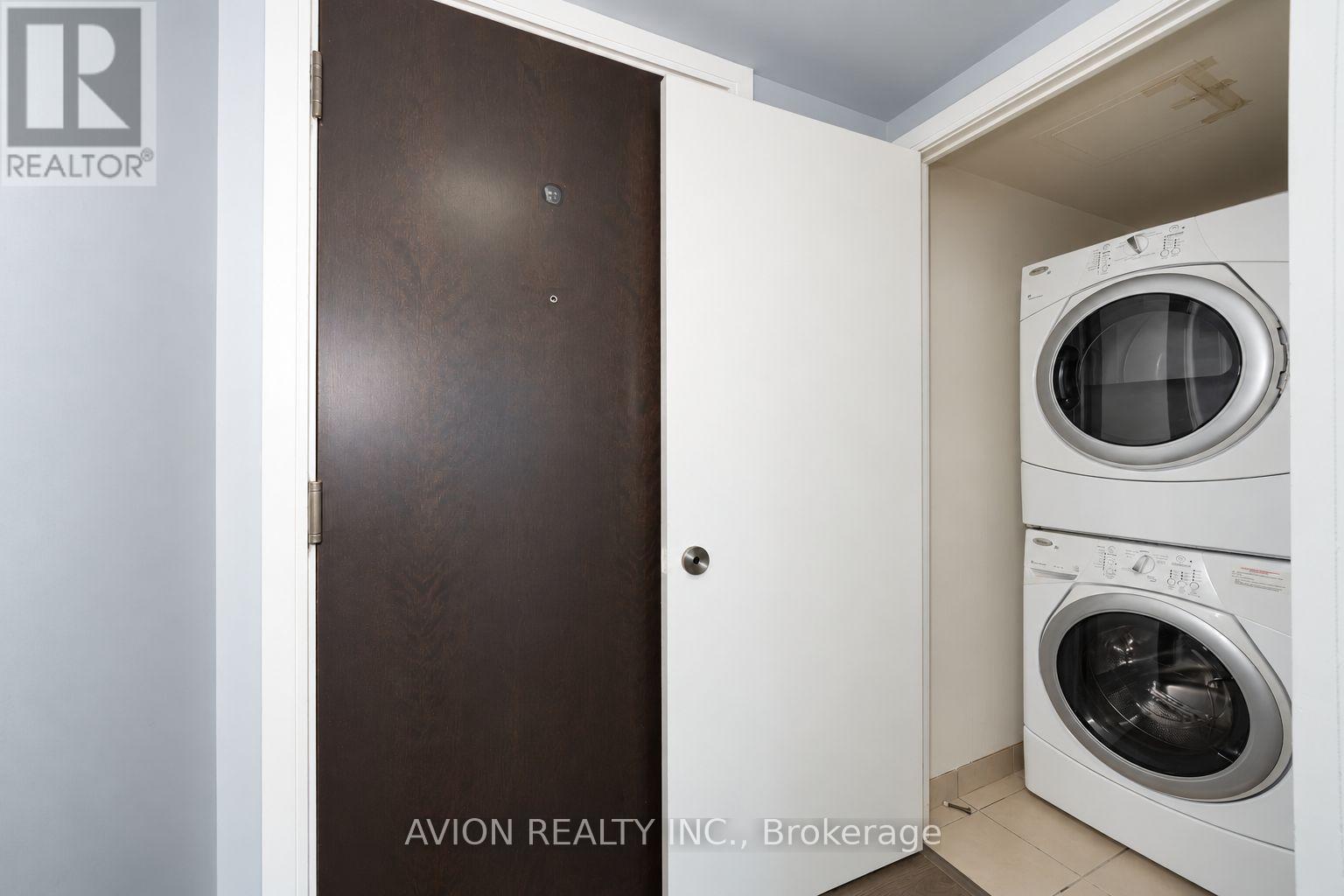 3017 - 135 Village Green Square, Toronto, Ontario  M1S 0G4 - Photo 13 - E13750340