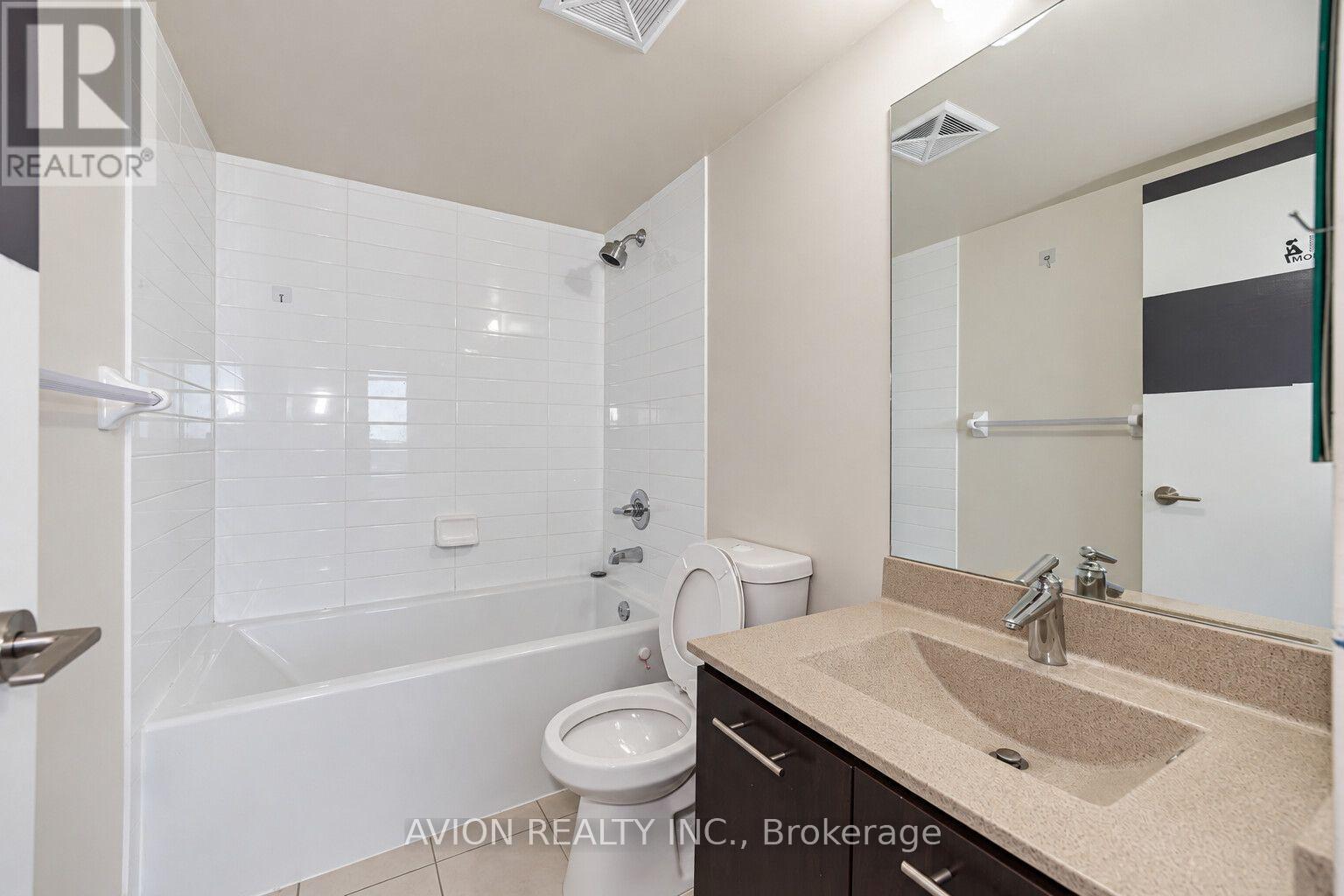 3017 - 135 Village Green Square, Toronto, Ontario  M1S 0G4 - Photo 19 - E13750340