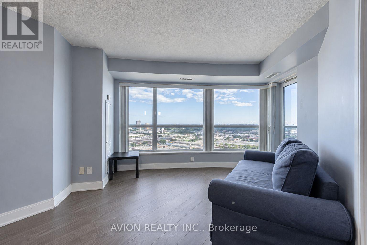 3017 - 135 Village Green Square, Toronto, Ontario  M1S 0G4 - Photo 7 - E13750340