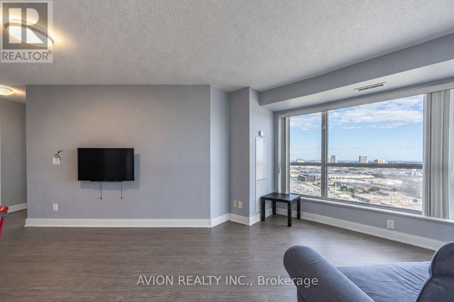 3017 - 135 Village Green Square, Toronto, Ontario  M1S 0G4 - Photo 8 - E13750340