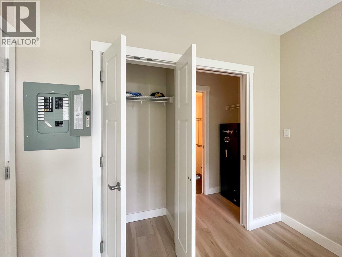 602 2968 Glen Drive, Coquitlam, British Columbia  V3B 0C4 - Photo 14 - R3160229