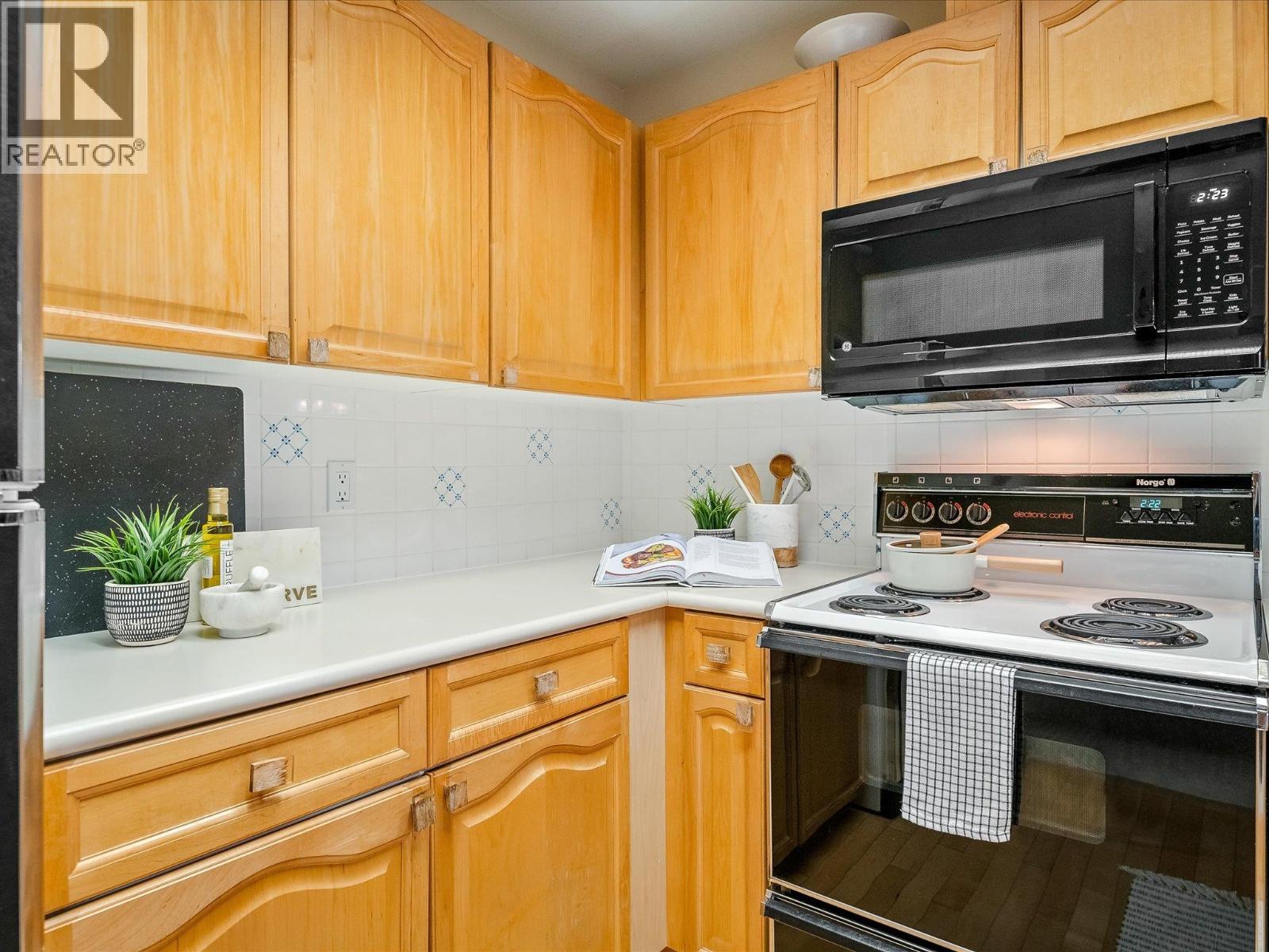 31 4636 Blackcomb Way, Whistler, British Columbia  V8E 0H2 - Photo 10 - R3161917
