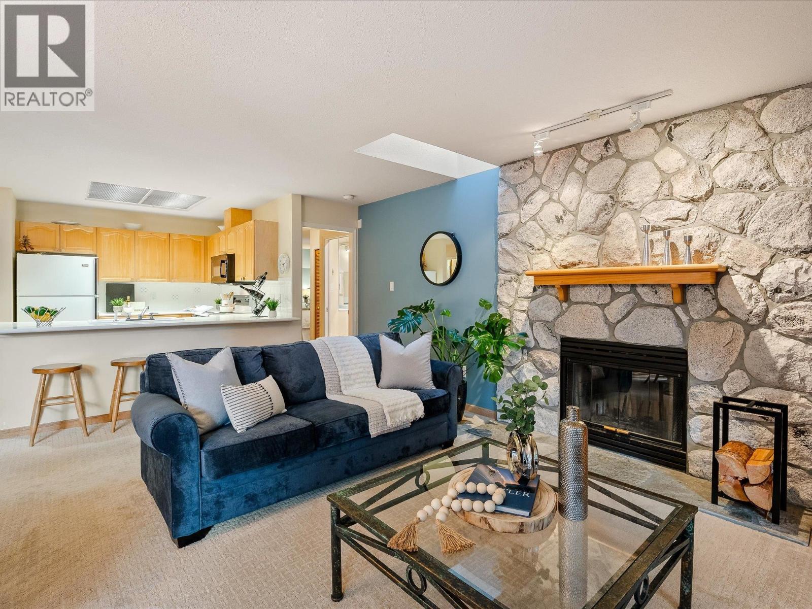 31 4636 Blackcomb Way, Whistler, British Columbia  V8E 0H2 - Photo 2 - R3161917