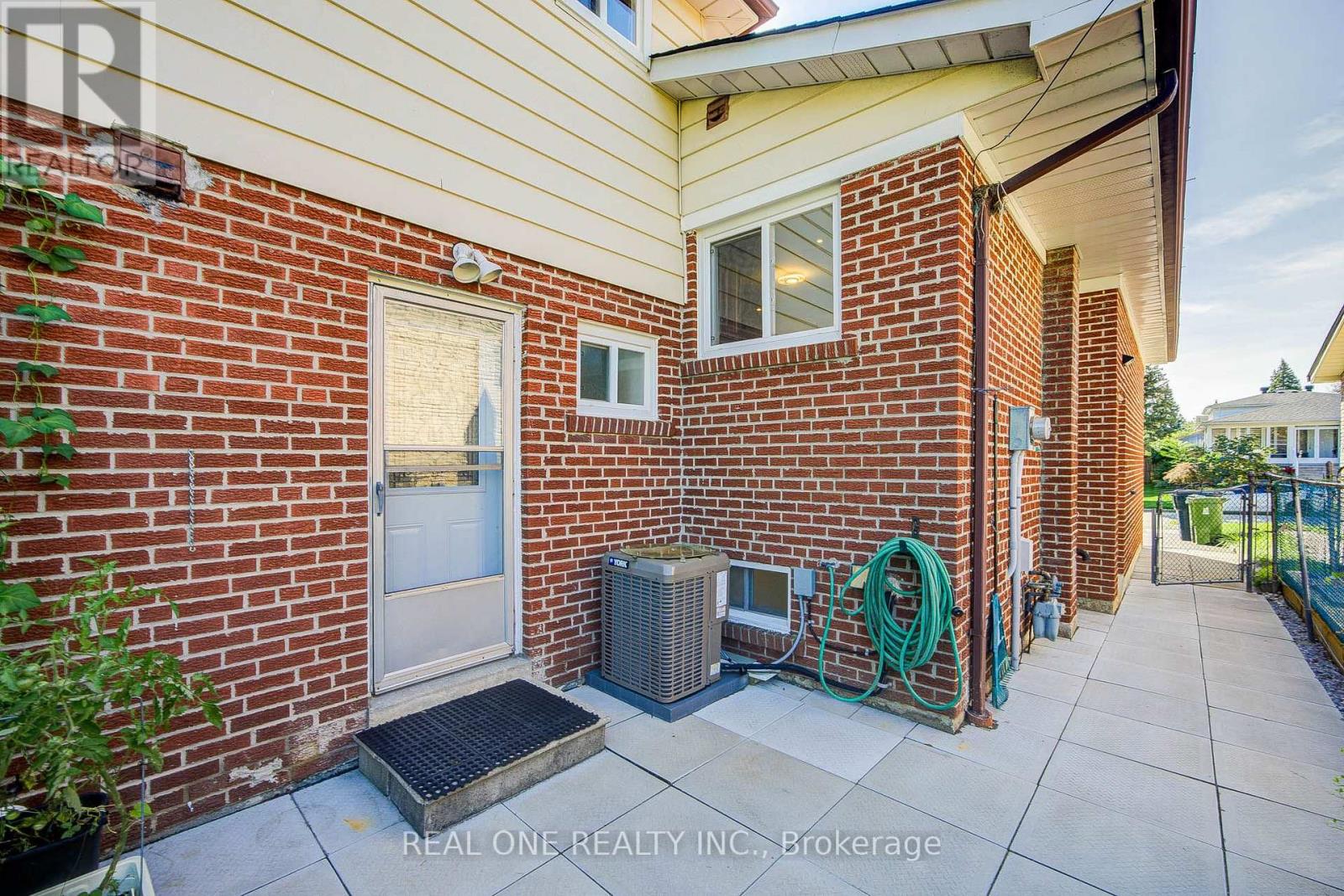 128 Briarscross Boulevard, Toronto, Ontario  M1S 3K5 - Photo 42 - E13750356