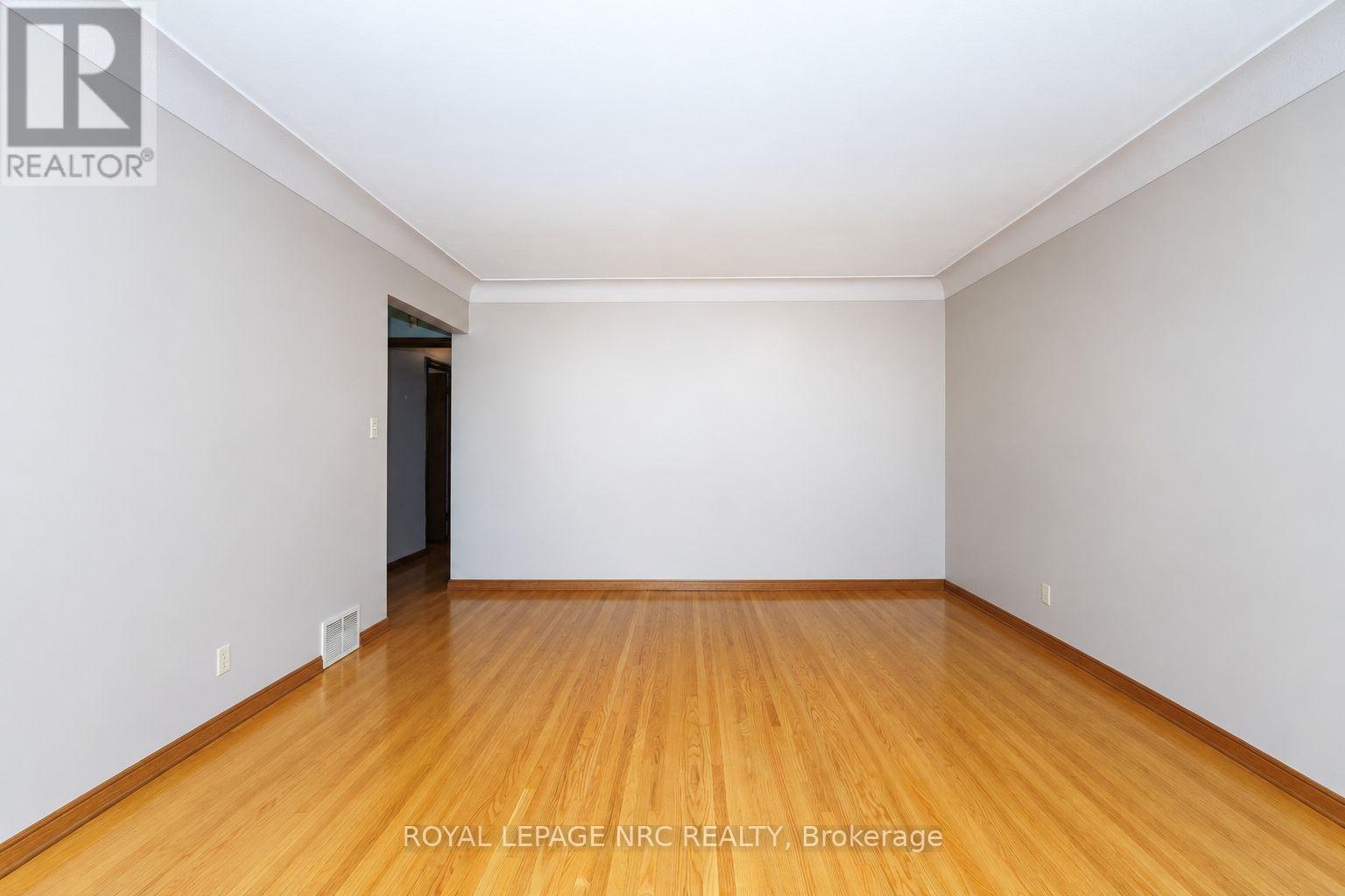 38 Rivercrest Road, Hamilton, Ontario  L8E 1M9 - Photo 8 - X13750398