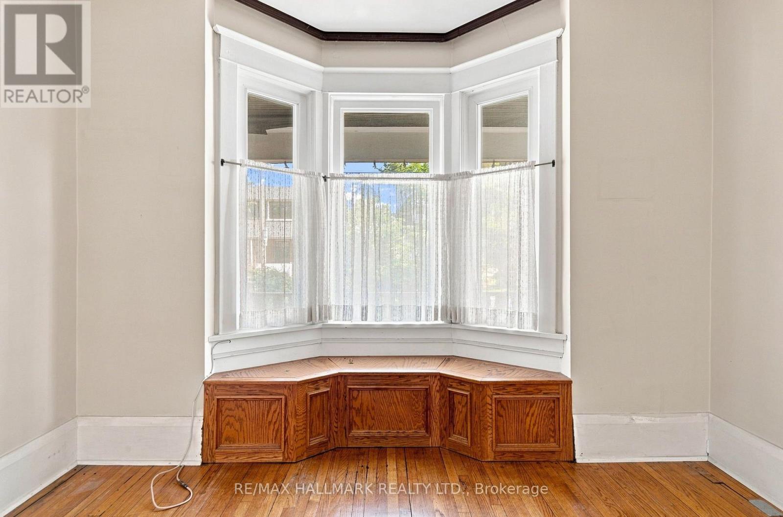 104 Chisholm Avenue, Toronto, Ontario  M4C 4V7 - Photo 11 - E13750380