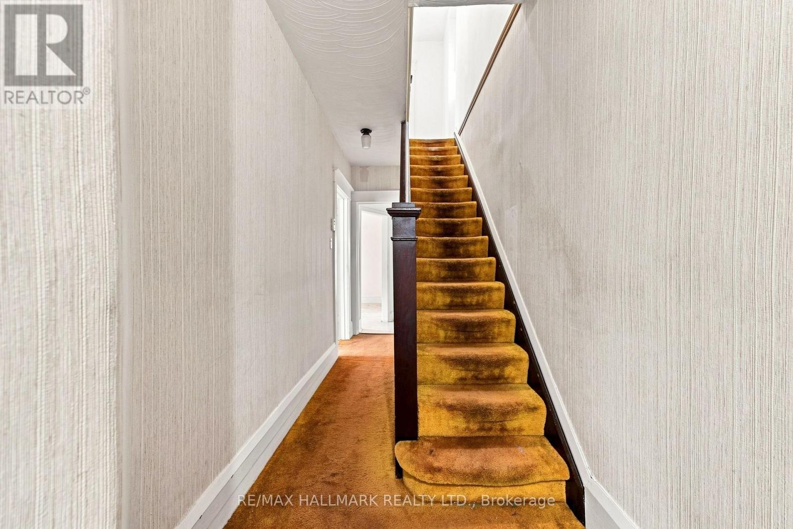 104 Chisholm Avenue, Toronto, Ontario  M4C 4V7 - Photo 20 - E13750380