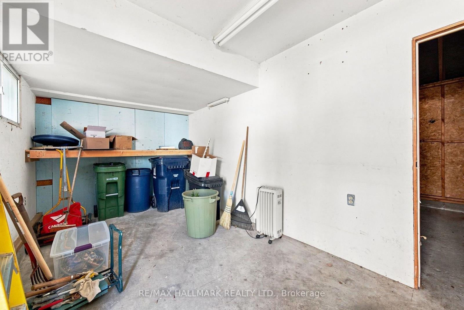 104 Chisholm Avenue, Toronto, Ontario  M4C 4V7 - Photo 34 - E13750380