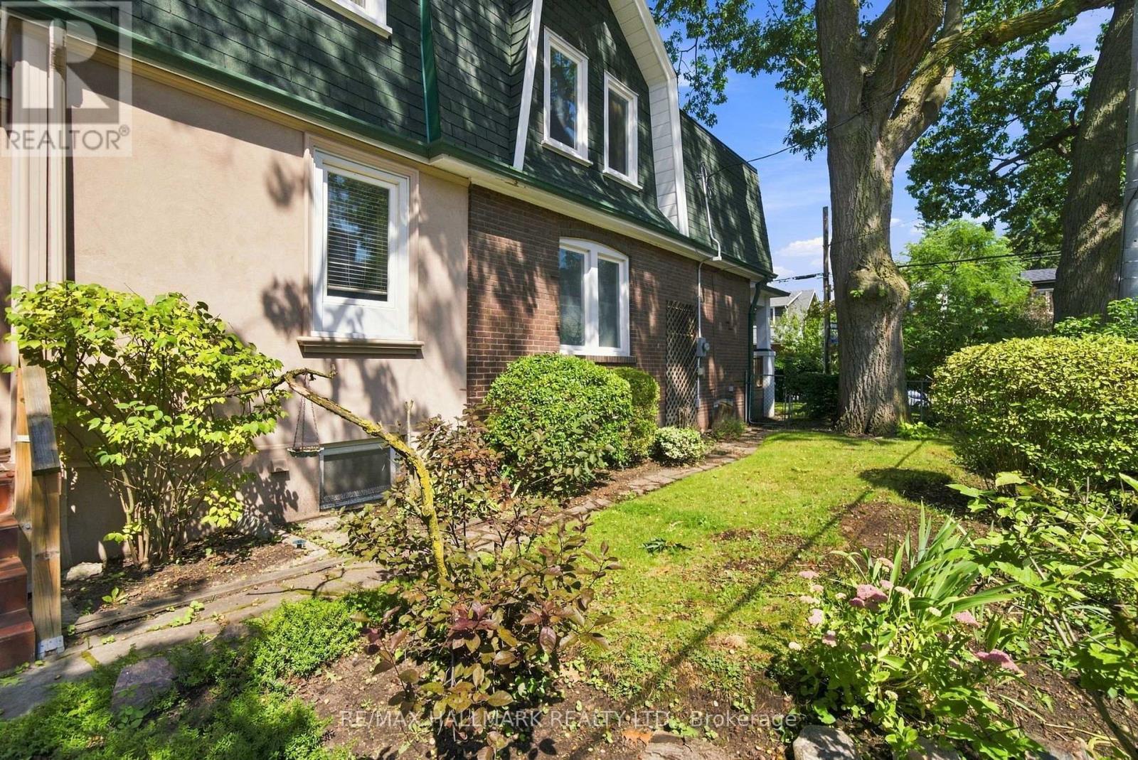 104 Chisholm Avenue, Toronto, Ontario  M4C 4V7 - Photo 36 - E13750380