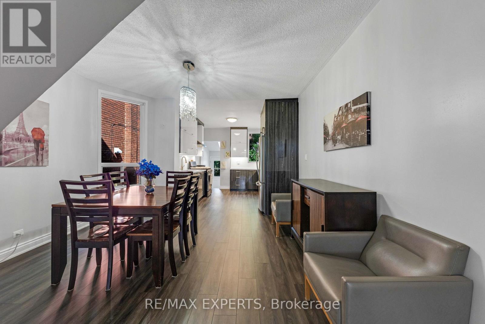 54 Marchmount Road, Toronto, Ontario  M6G 2A9 - Photo 12 - C13750410