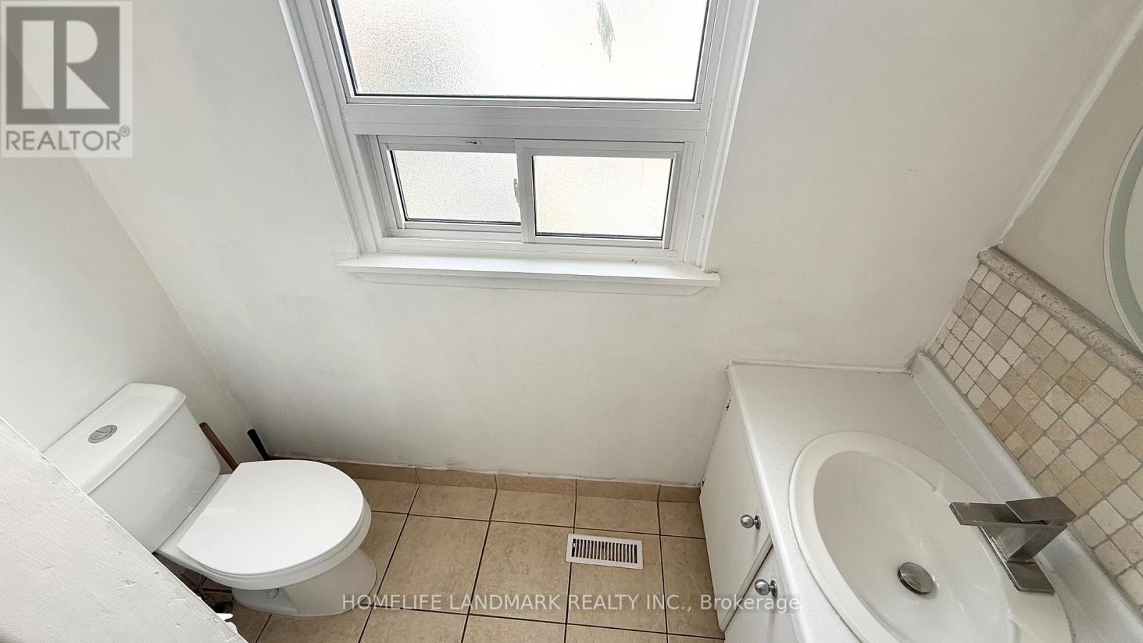 Main Floor - 81 United Square, Toronto, Ontario  M1B 2B9 - Photo 16 - E13750426