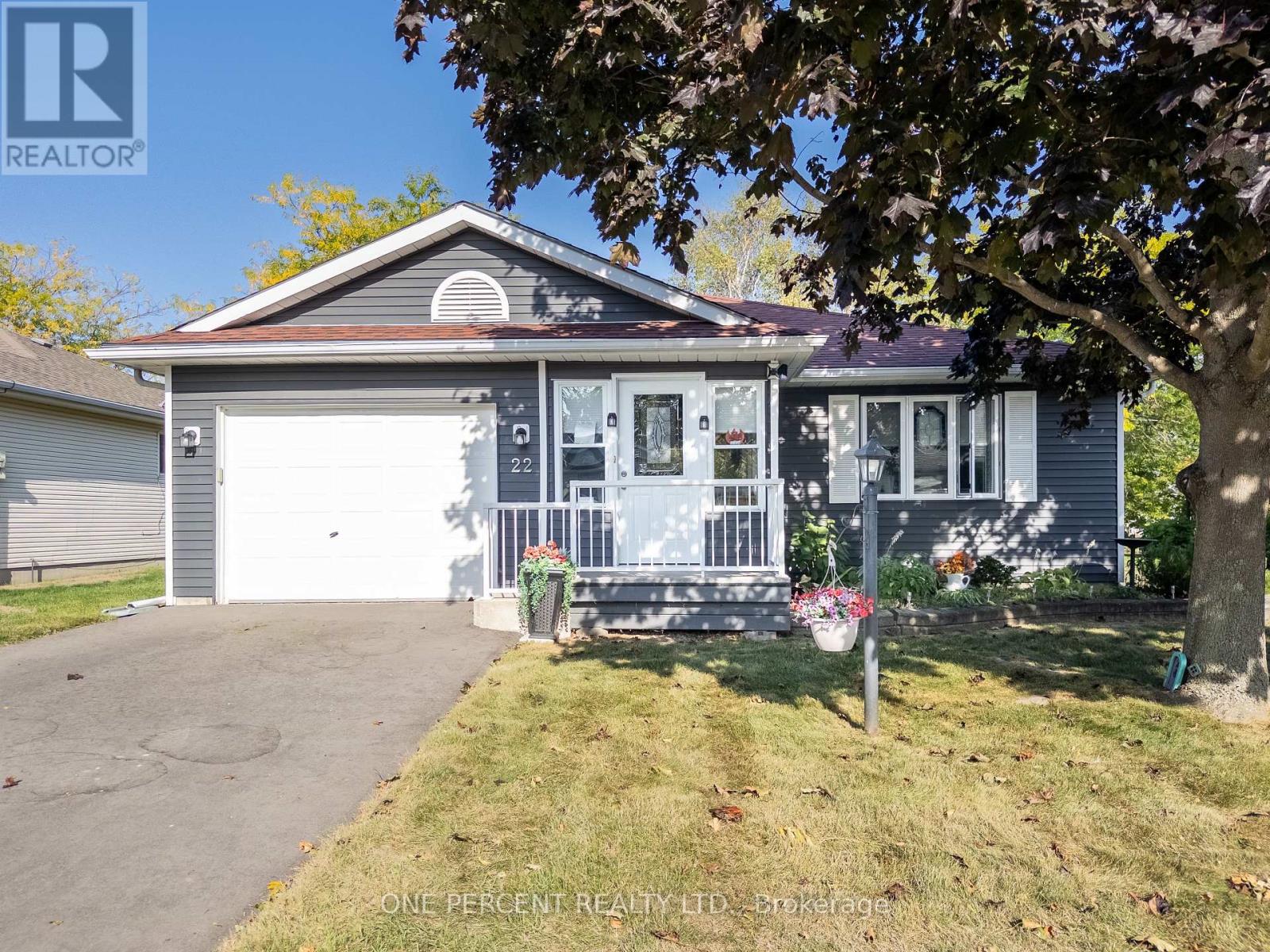 22 HERITAGE DRIVE, Prince Edward County, Ontario