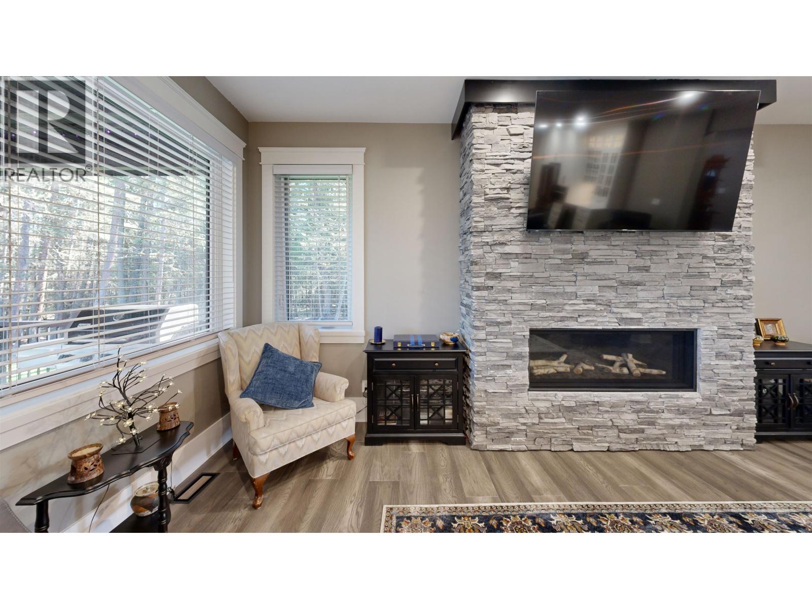 4927 Kyllo Road Road, 108 Mile Ranch, British Columbia  V0K 2Z0 - Photo 8 - R3161938