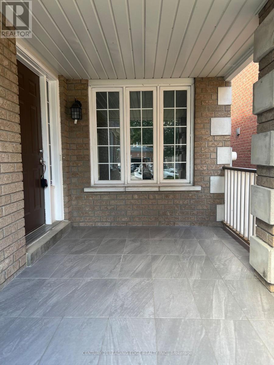 180 Stone Road, Aurora, Ontario  L4G 6Y9 - Photo 2 - N13706188
