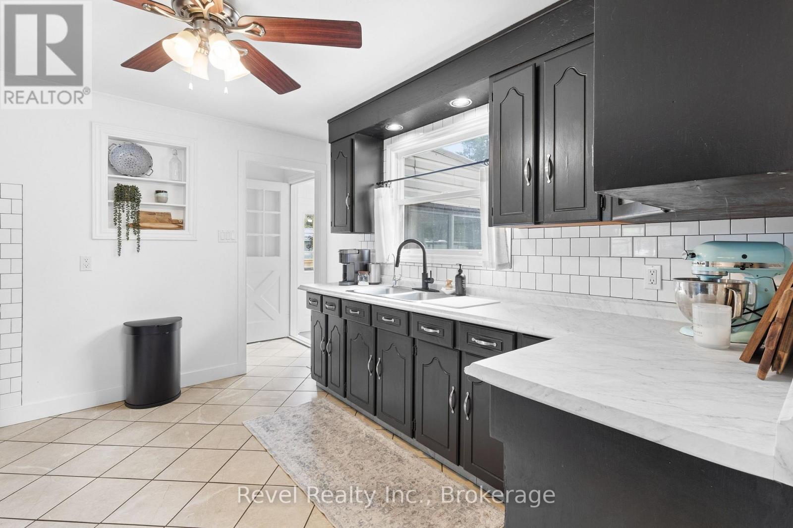 101 Bolsover Road, Kawartha Lakes, Ontario  K0M 1B0 - Photo 12 - X13750464